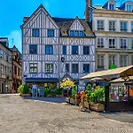 Raf & Liza Sublime F2 Proche Vieux-marche *