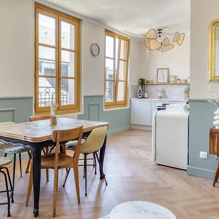 Raf & Liza Sublime F2 Proche Vieux-marche Rouen