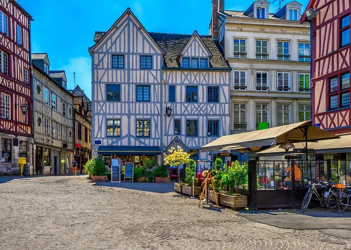 Raf & Liza Sublime F2 Proche Vieux-marche *